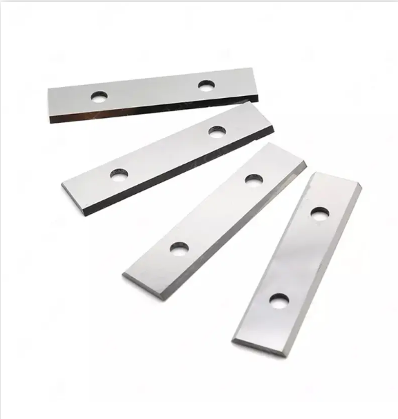 Sharpening recycling knives (granulators and mills)